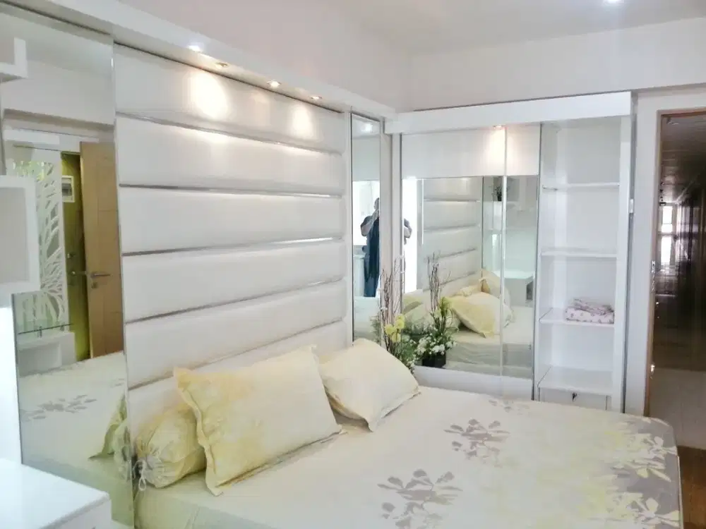 Dijual apartemen full furnished educity pakuwon city