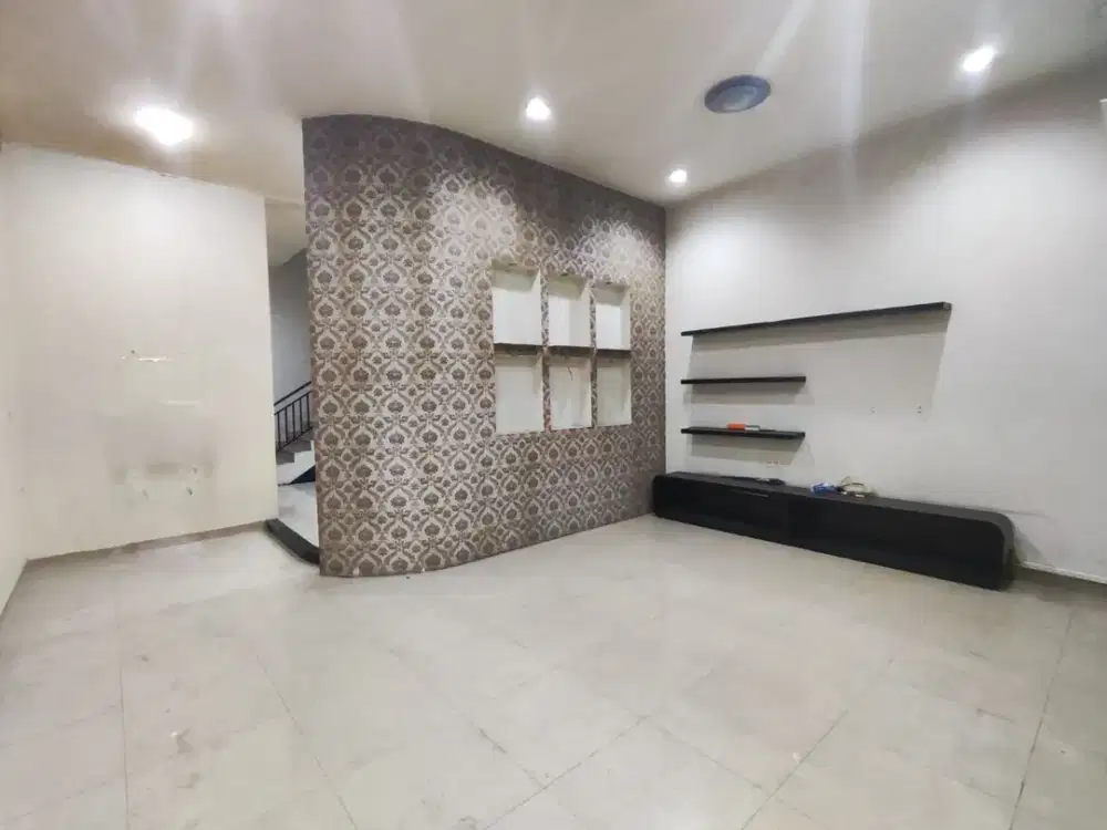 Dijual Villa Siap Huni Komplek Cemara Asri