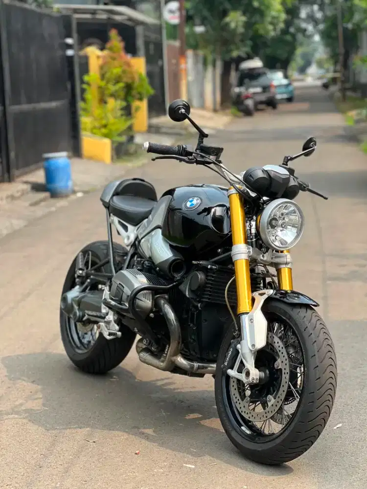 BMW R9T 2014 full paper R nine T Rnine T R 9 T