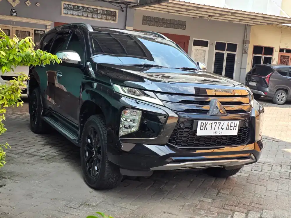 Mitsubishi Pajero sport dakar 2023