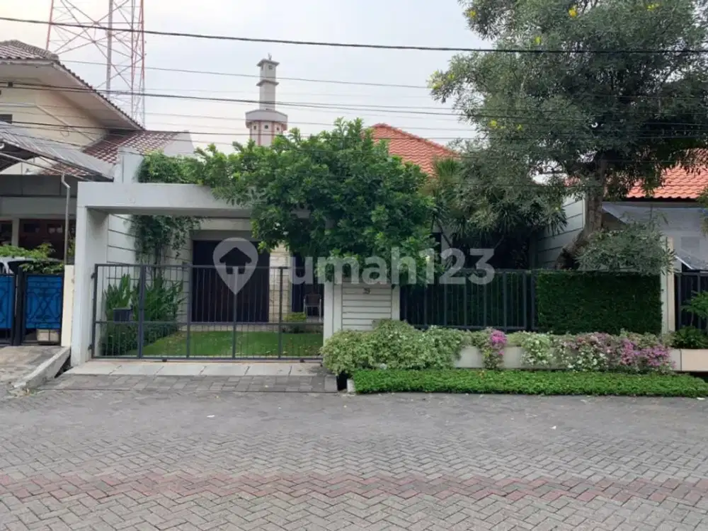Siap Huni, Rumah, 1 Lantai, SHM, Dekat Pusat Perbelanjaan, Bebas Banjir