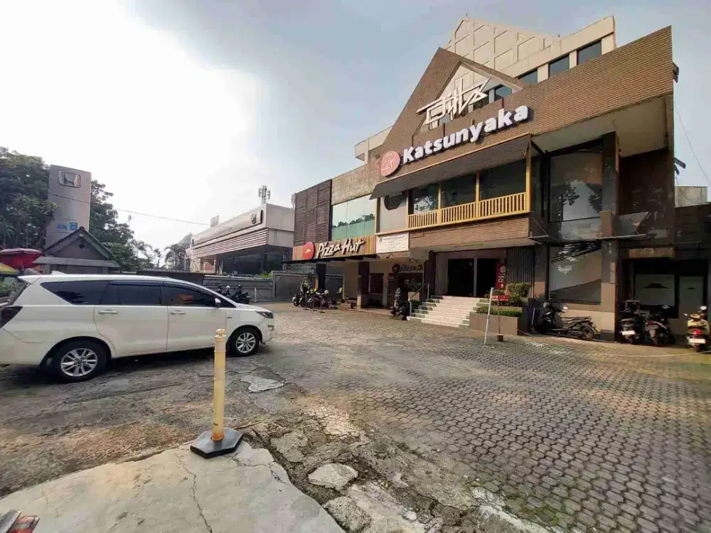 Ruang usaha di jalan pajajaran