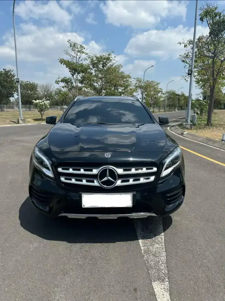 MERCEDES BENZ GLA 200 AMG 2017