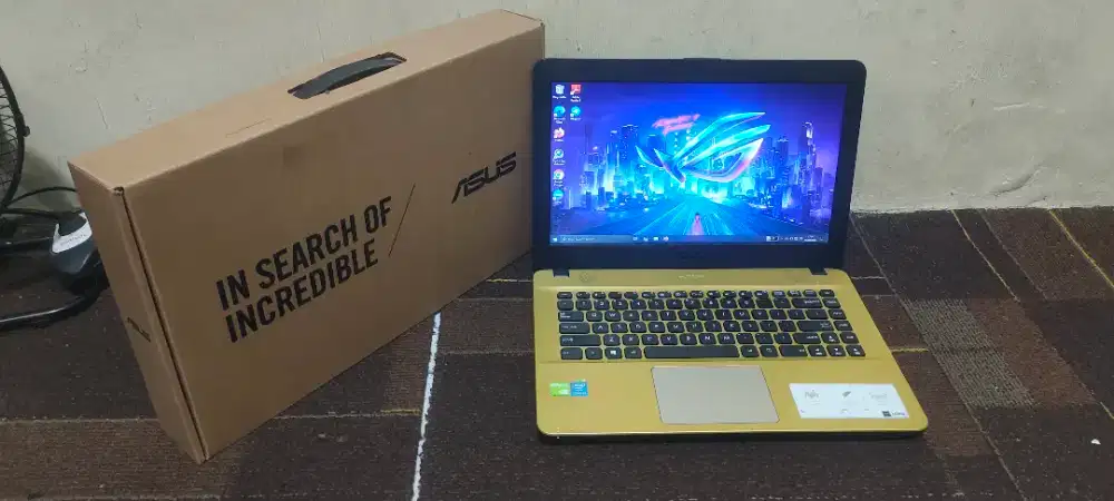 laptop Asus Vivobook Intel Core i3-6006U RAM 8GB SSD 240GB+HDD VGA 2GB