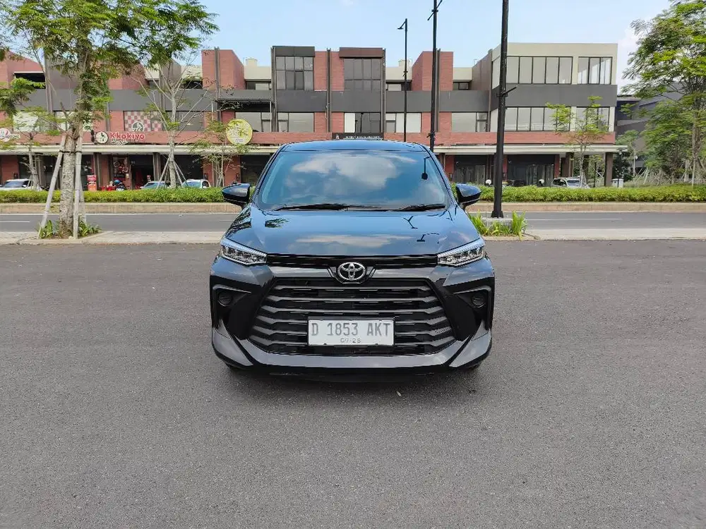 Toyota Avanza E std AT 2023 hitam
