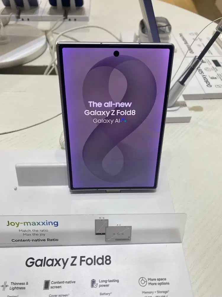 Galaxy Z Fold 8