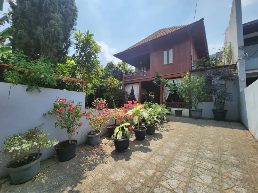 Turun Harga! Rumah Konsep Kayu Asri di Kawasan Pondok Hijau Bandung Utara