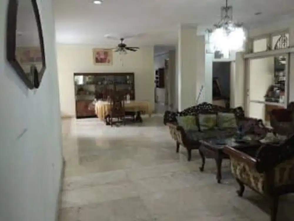 Lokasi Premium Tengah Kota Rumah Hitung Tanah di Manyar Adir Surabaya