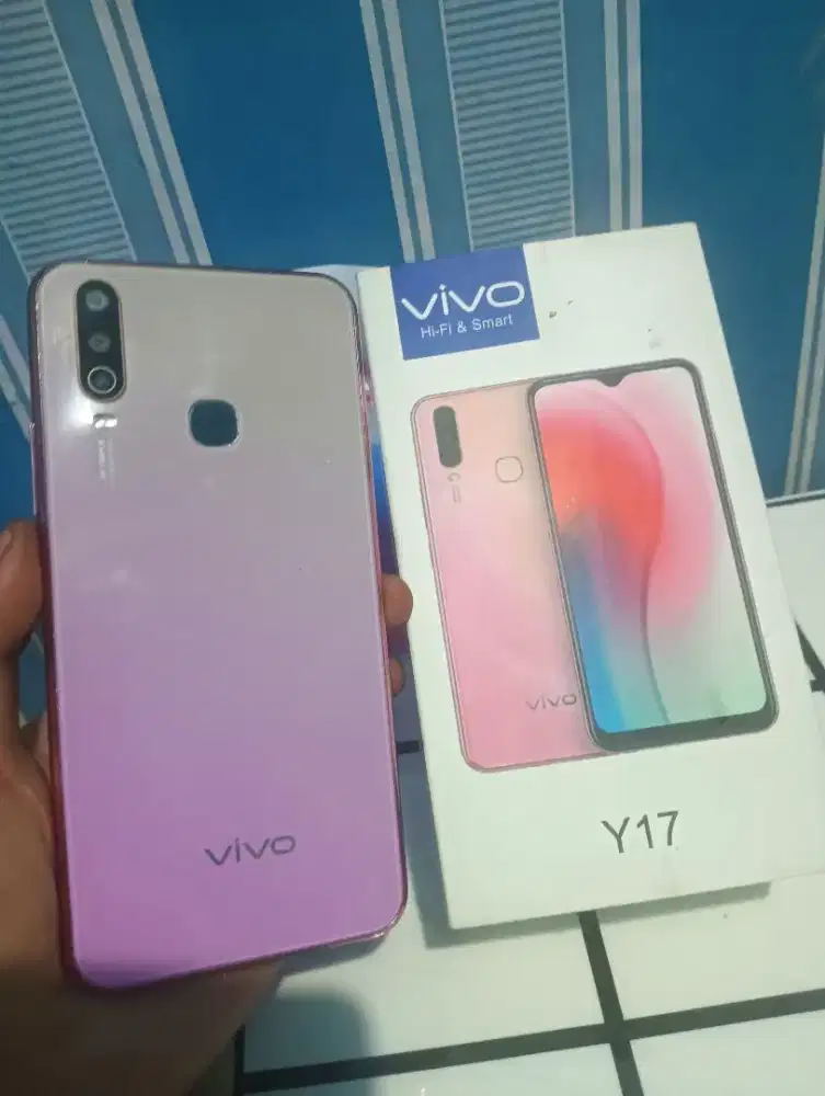 VIVO Y17 RAM 8/256