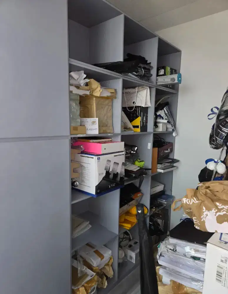 Lemari kabinet / rak kabinet besar