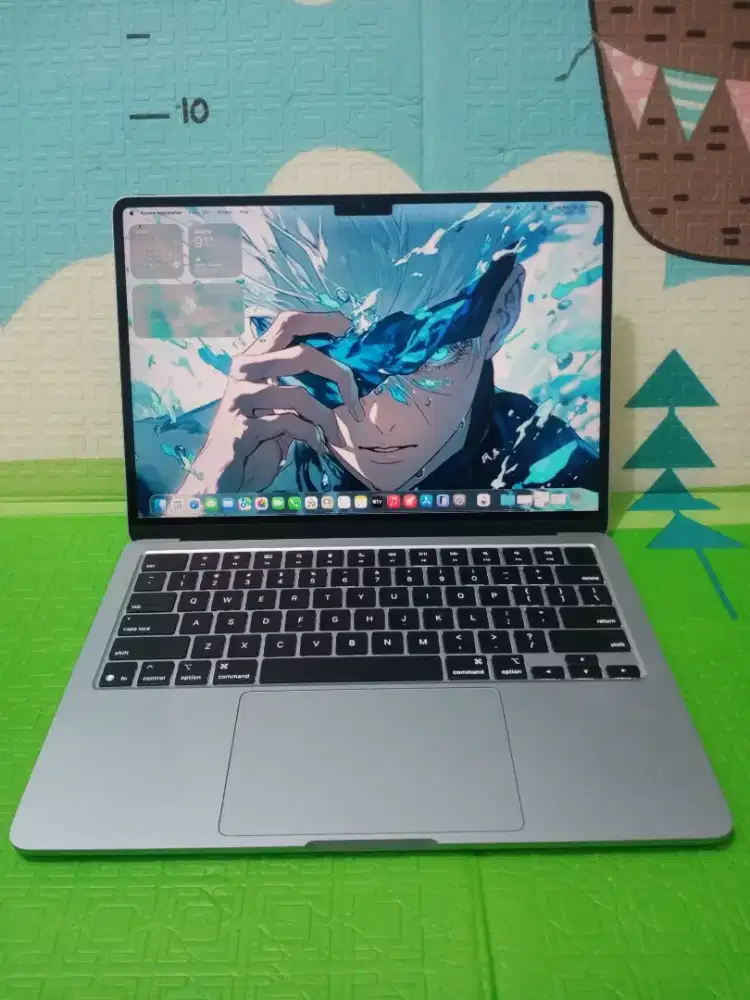 Dijual Macbook Air M4 Retina 13in 2025(Garansi ON) ram 18/256gb