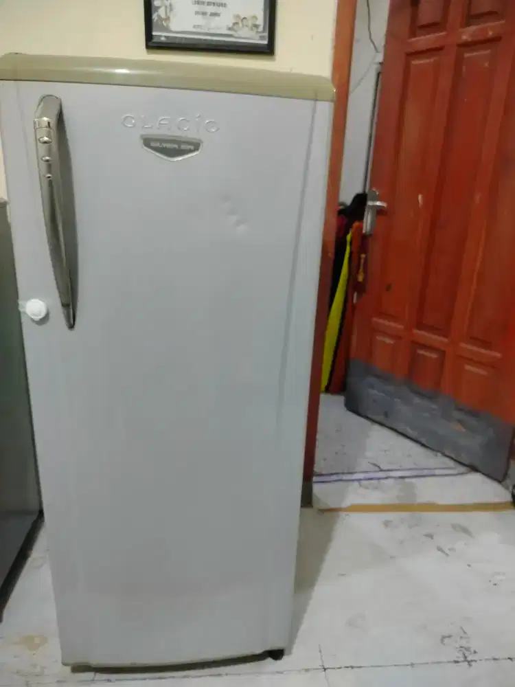 Lemari es 1 pintu