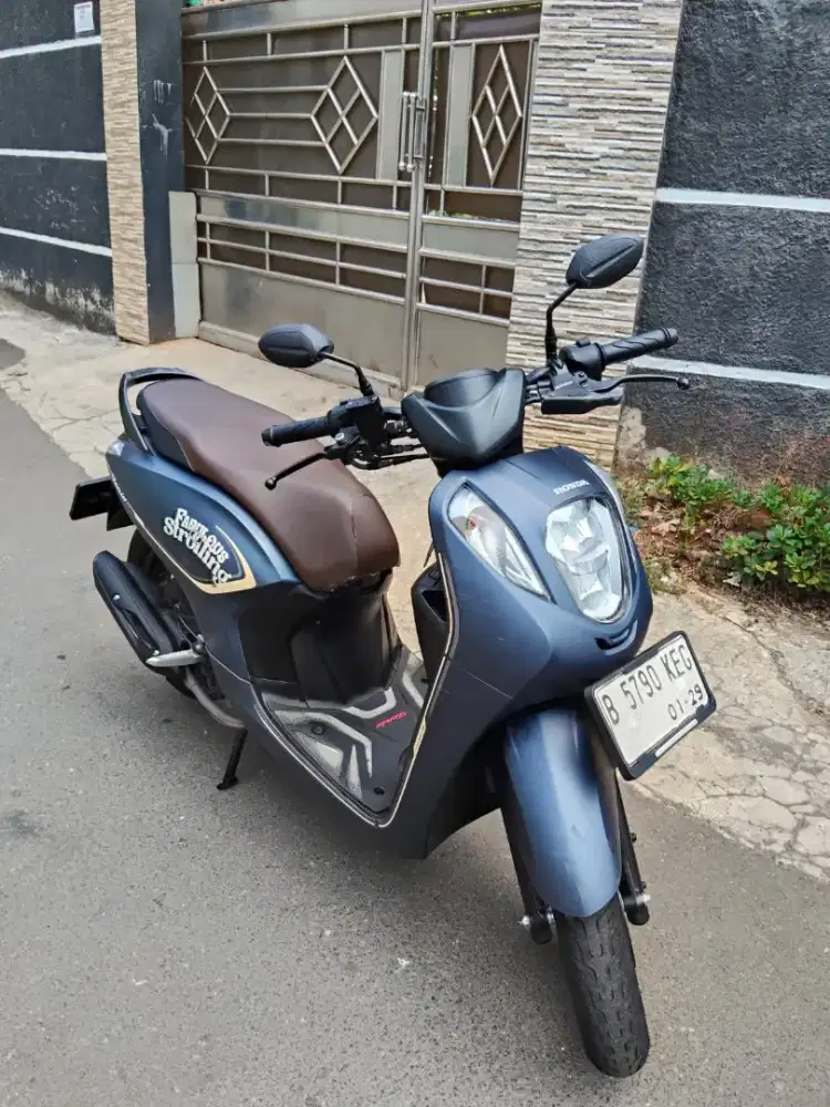 Honda New genit 2023 cbs iss