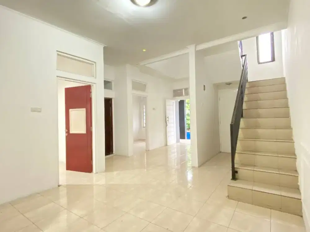 Dijual rumah dalam cluster di antapani Regency