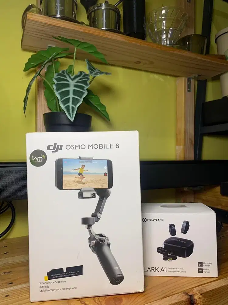Dji osmo mobile 8 + hollyland lark a1. (Paket ngonten pake hp)