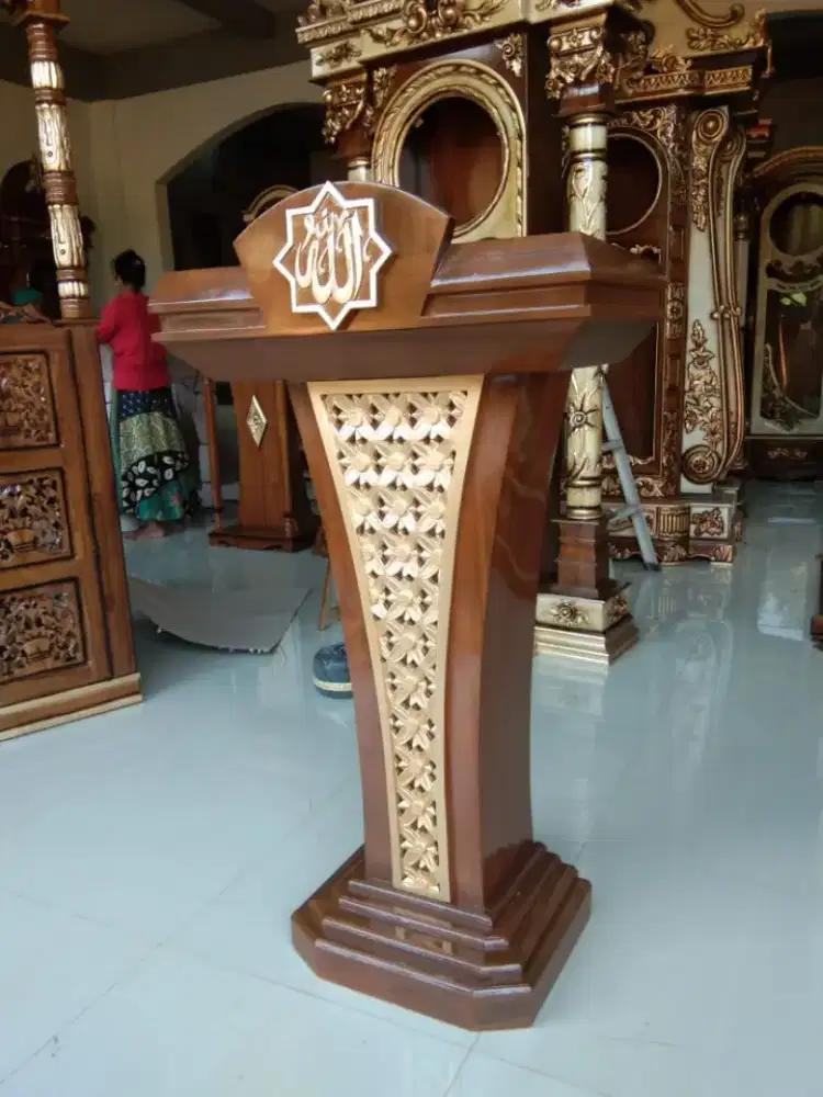 Mimbar podium kayu jati