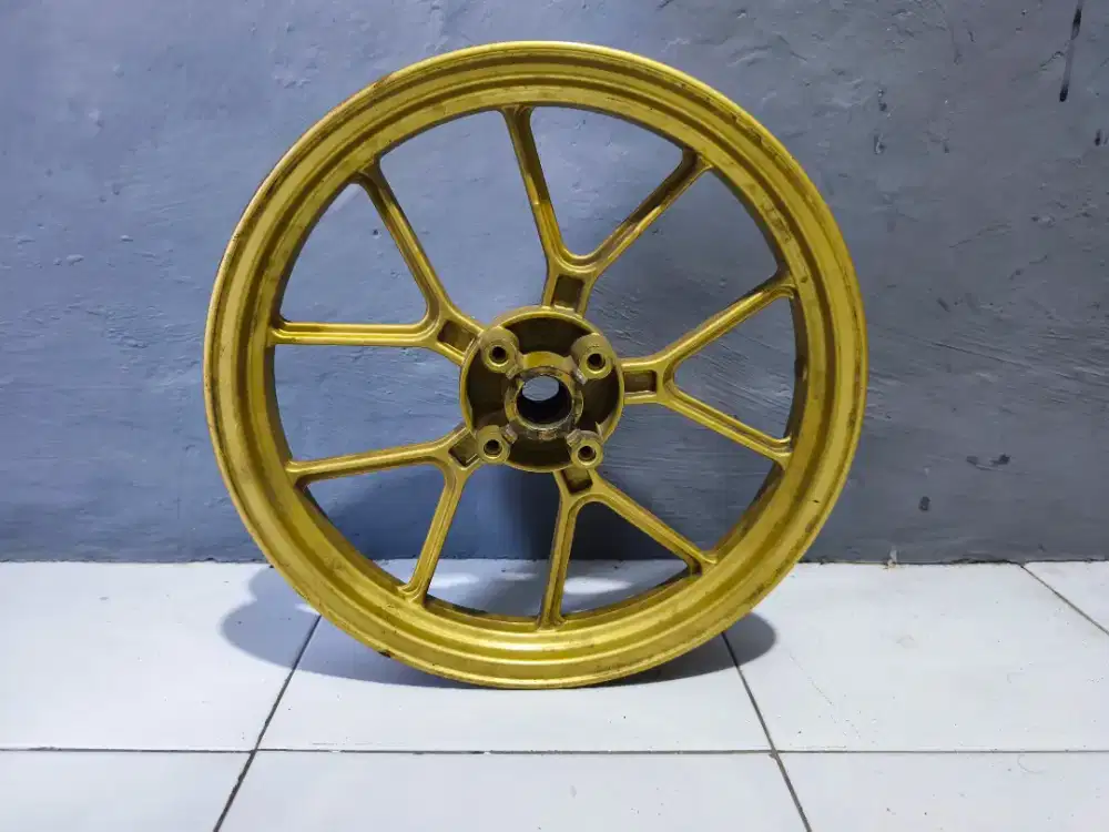 velg depan vario ring 14 merk vrossi