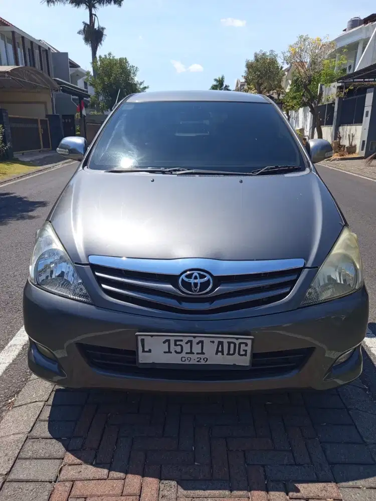 Kijang Innova G-Solar AT