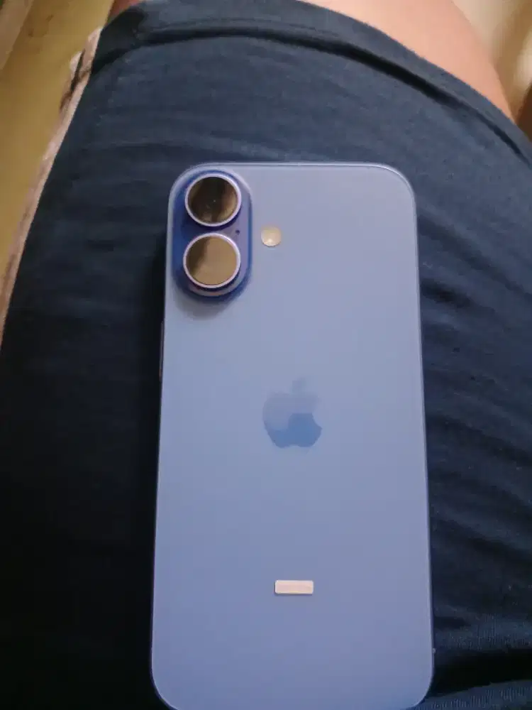Iphone 16 basic 256 gbg resmi indonesia