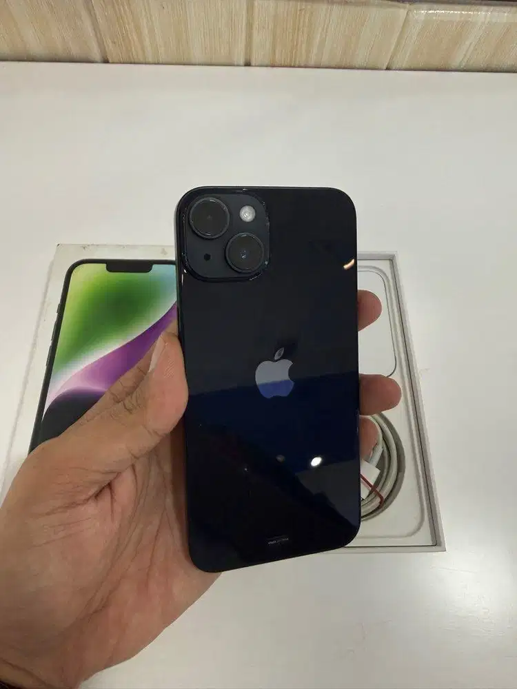 iPhone 14 128 Gb hitam iBox bh 99% garansi 2027