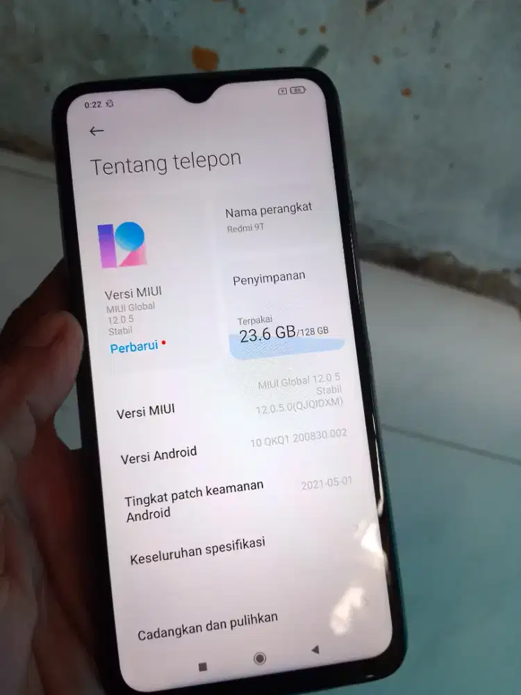 Jual hape redmi 9t RAM6/128 masih mulus LCD masih original .