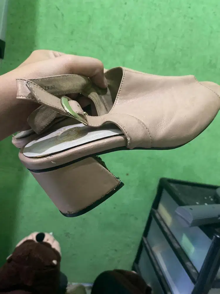 Sandal Heels / Hak Tahu Wanita Krem Nude Bekas - Medan Amplas