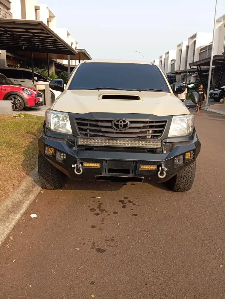 Toyota Hilux 2.5 G M/T 4x4 Double Cabin 2013