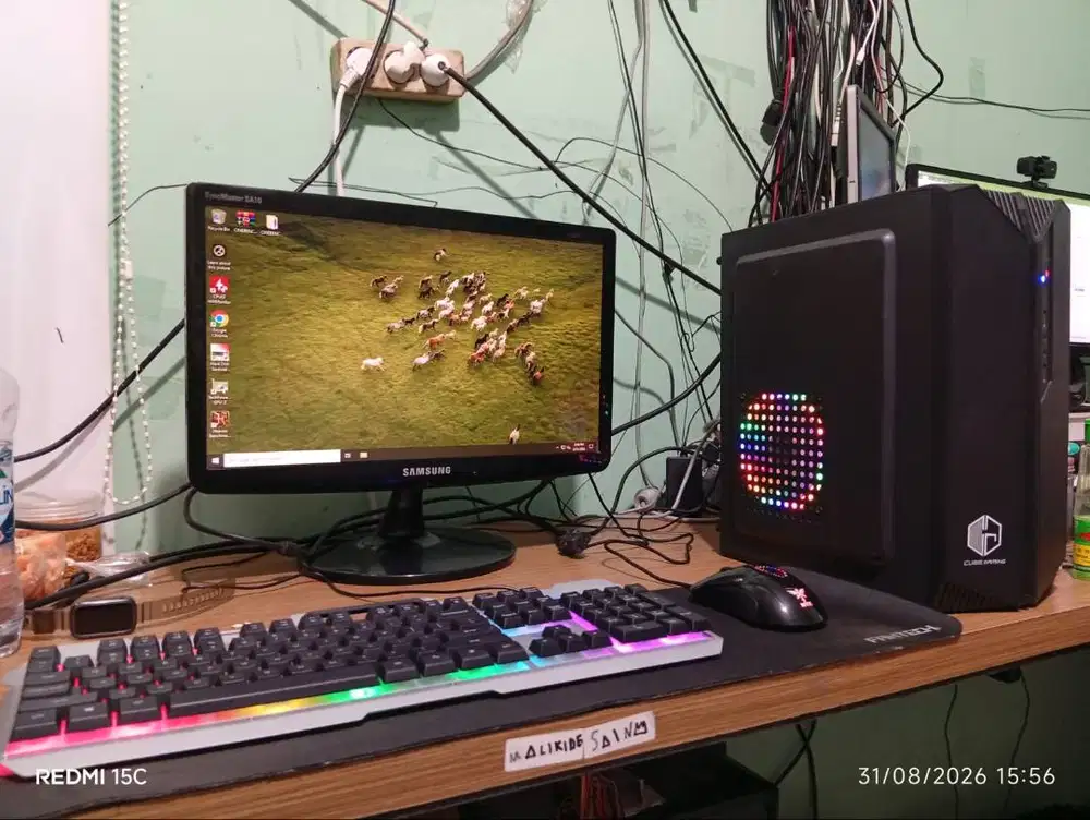 1 set PC AMD AM4, ram 8gb dd4 + samsung 19 inch