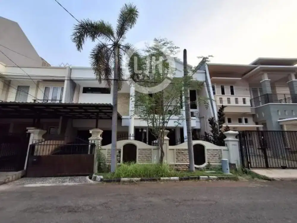Rumah Disewakan di Gading Kirana Barat Kelapa Gading Jakarta Utara Jarang Ada