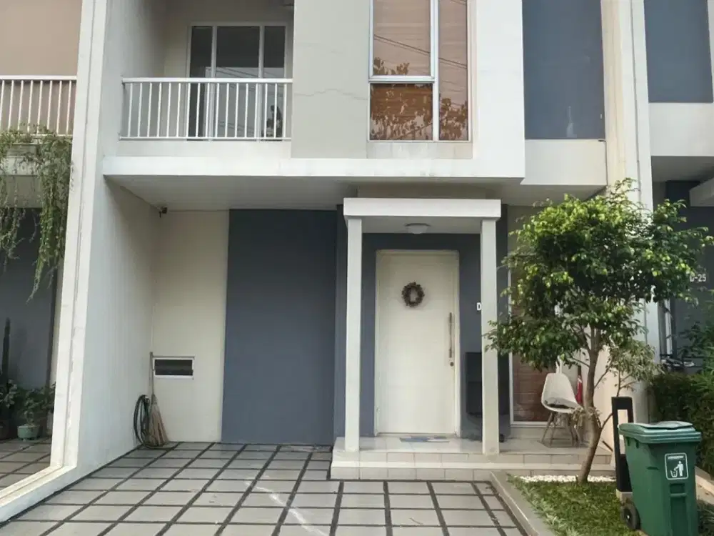 Rumah Full Furnished Dekat MRT dalam Cluster Mewah
