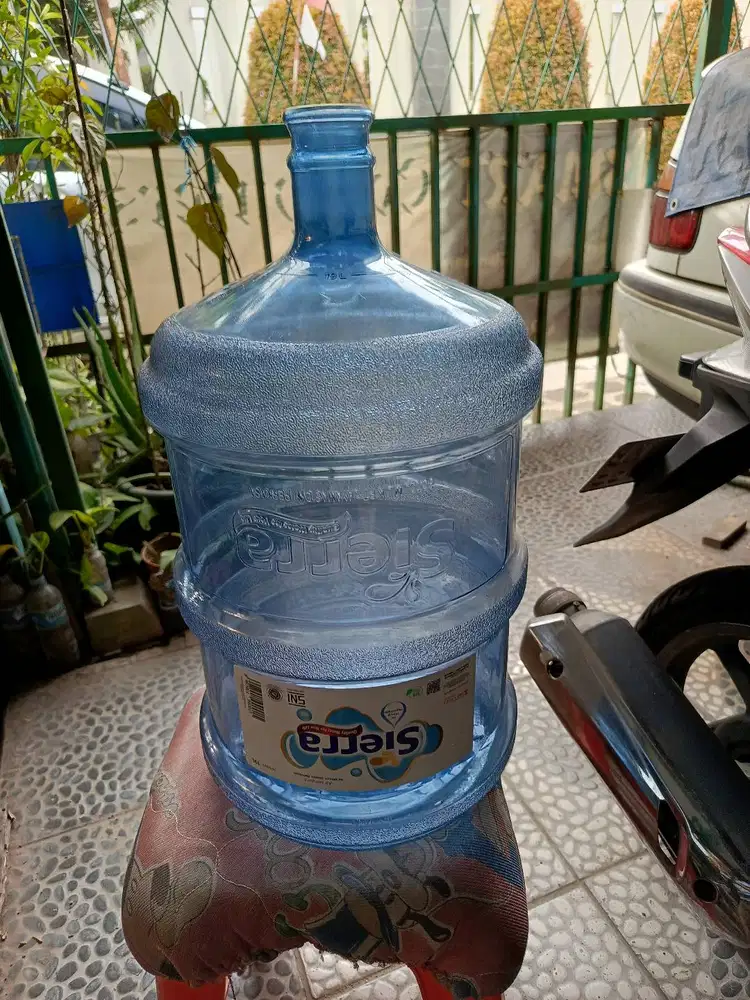 Botol Galon merk Sierra kondisi mulus