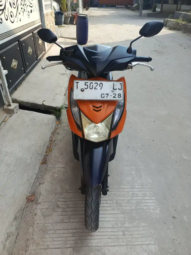 Honda Beat Tahun 2013
Ss lengkap bpkb,stnk,komplit
Pajak telat bulan