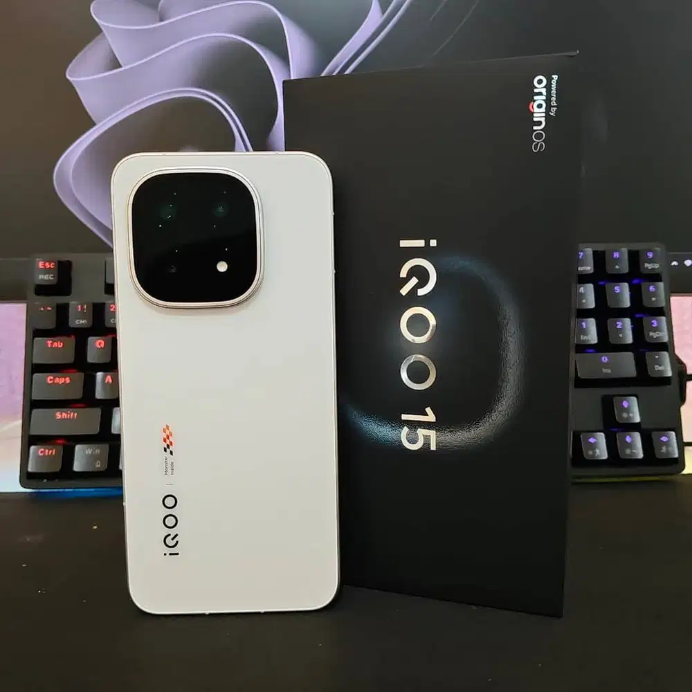 iQOO 15 12/256GB- Garansi Januari 2028