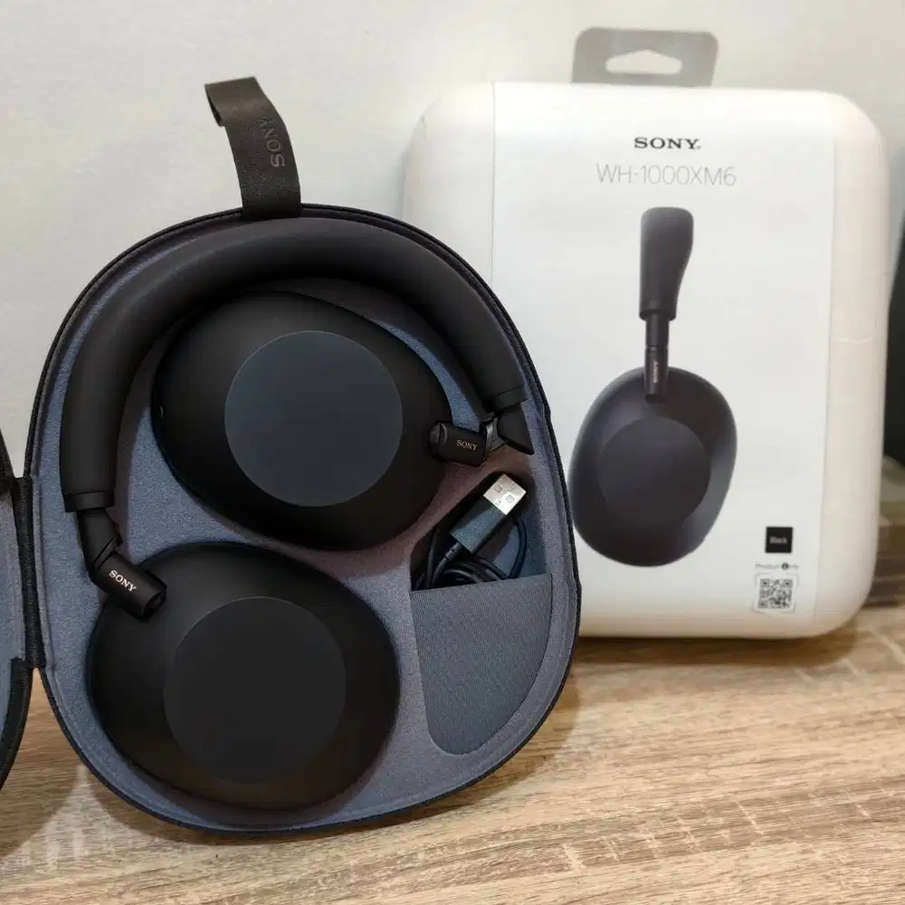 Sony WH 1000XM6 Black