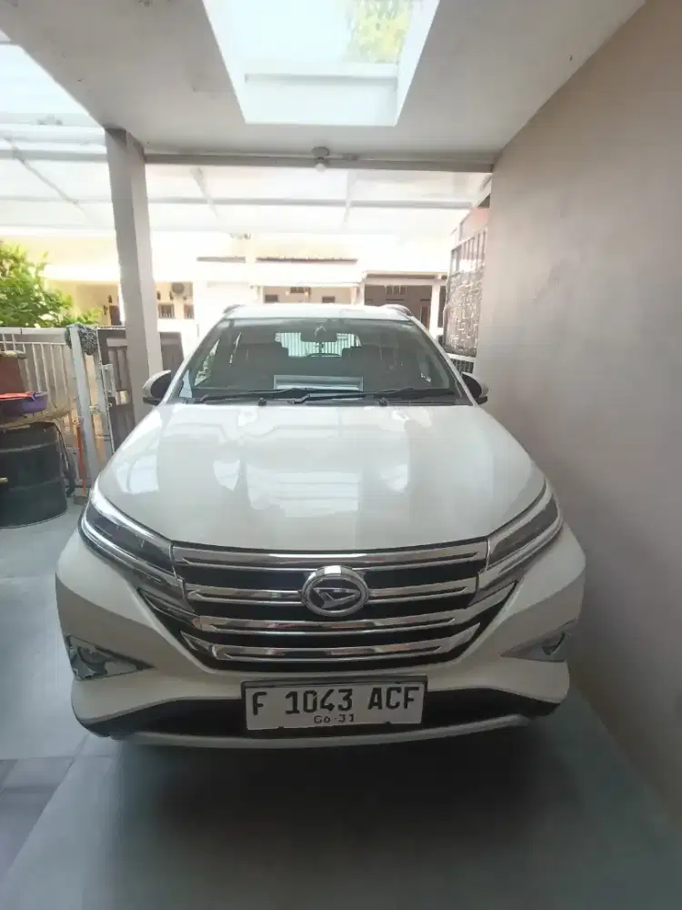 Jual mobil pemakaian pribadi