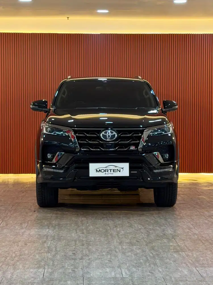 (KM 18rb) Toyota Fortuner GR Sport 2.8 At 2023