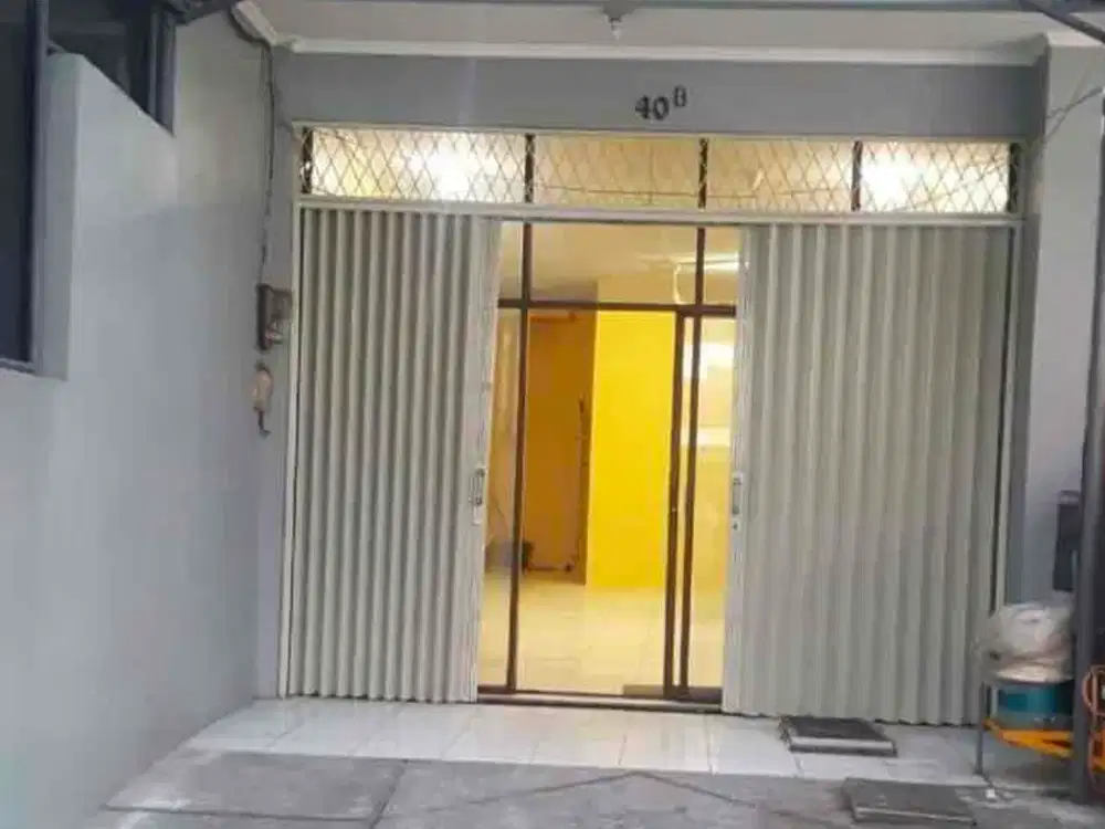 Disewakan cepat ruko 4 lantai siap pakai di area kuliner, bank dll di petojo utara