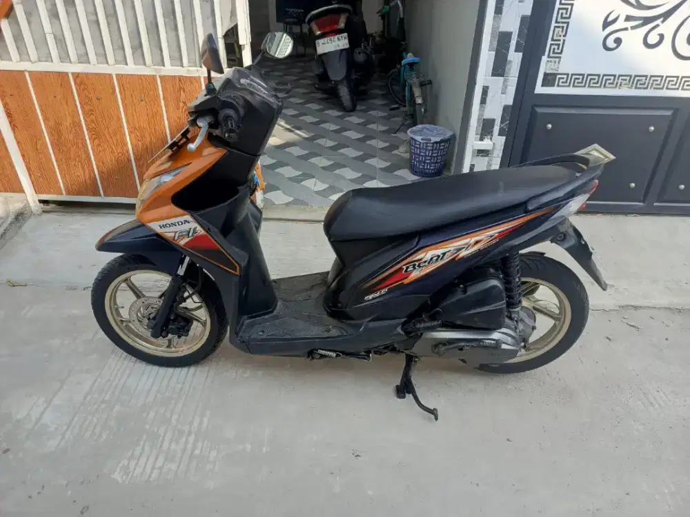 Honda Beat Tahun 2013
Ss lengkap bpkb,stnk,komplit
Pajak telat bulan