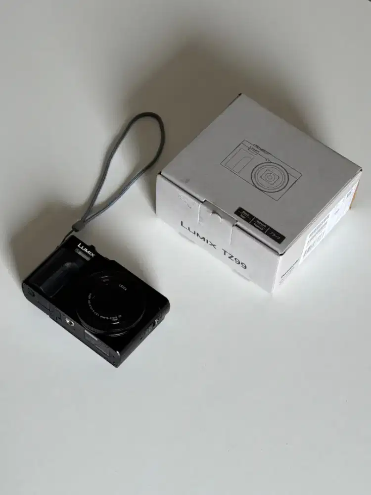 Lumix tz99 like new