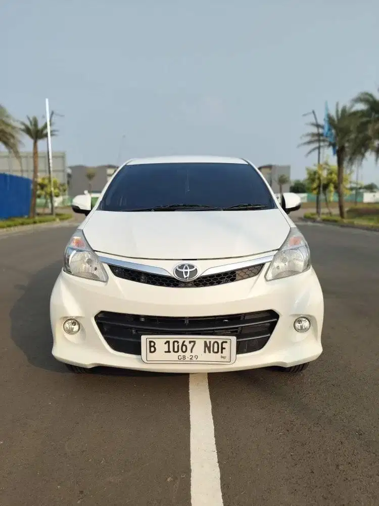 tdp 20 jt km 100 rb Toyota Veloz manual 2014 putih