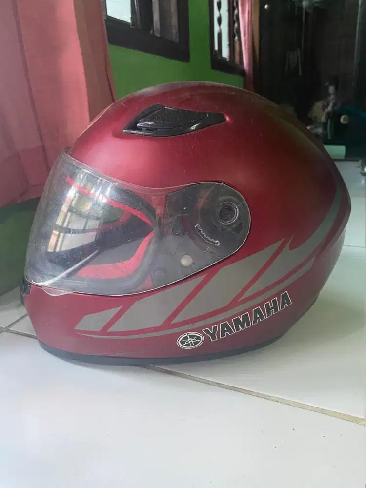 Helm Yamaha Full Face Merah Doff Motif Original Bekas Mulus - Amplas