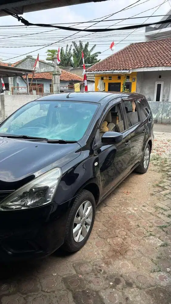 Nissan Grand livina 2014 Bensin