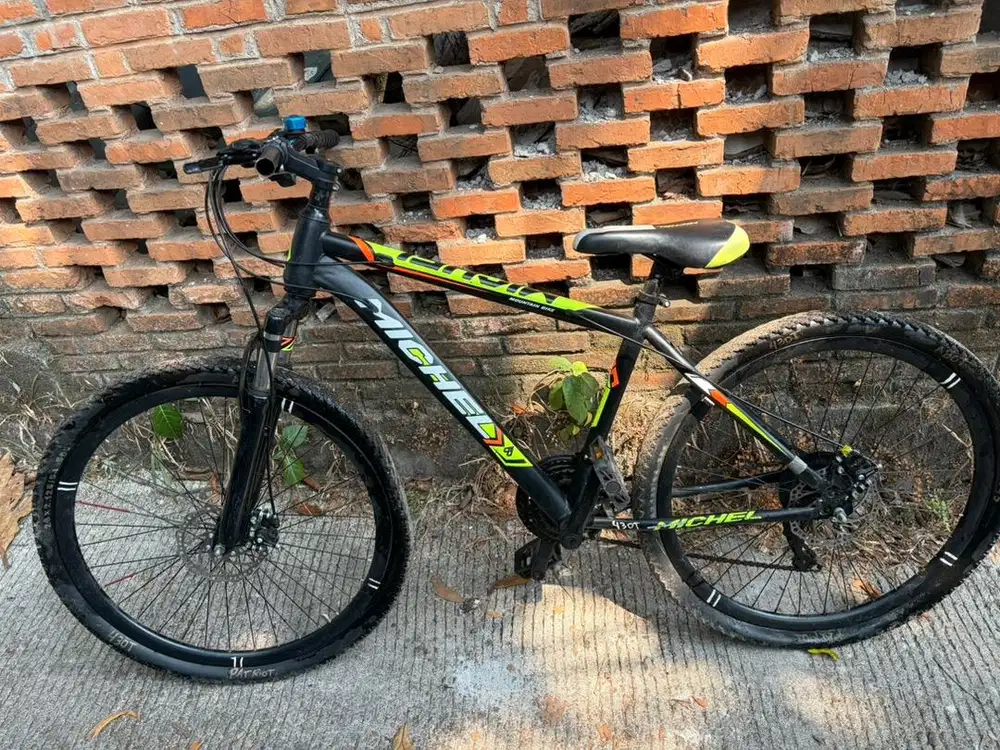 Sepeda Michele kuning