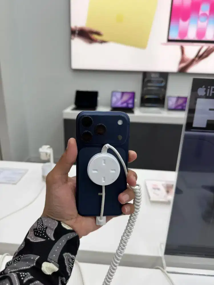 PROMO CICILAN IPHONE 17 PRO 256GB 24 BULAN