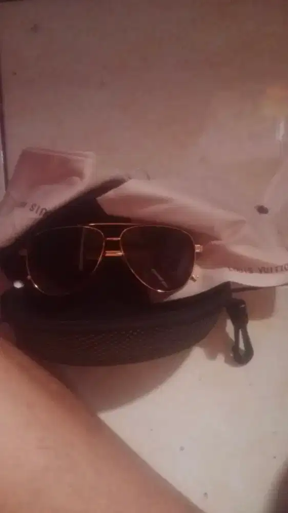 Kaca mata luois vittoun sunglasses