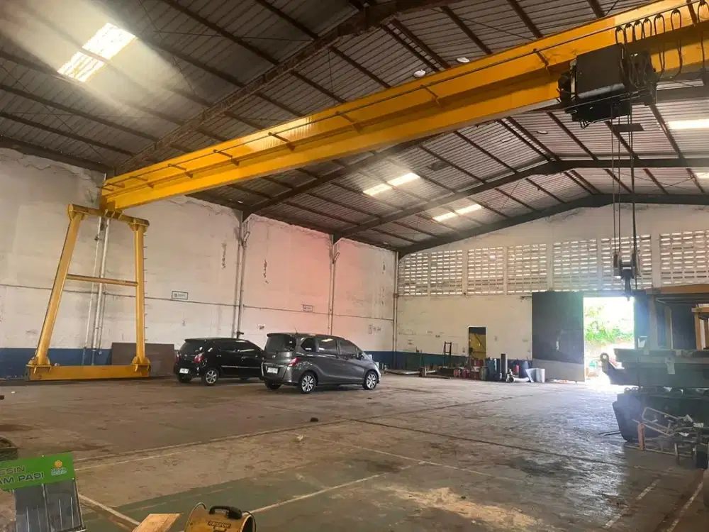 Gudang di Kawasan Jababeka Include Hoistcrane 10 Ton