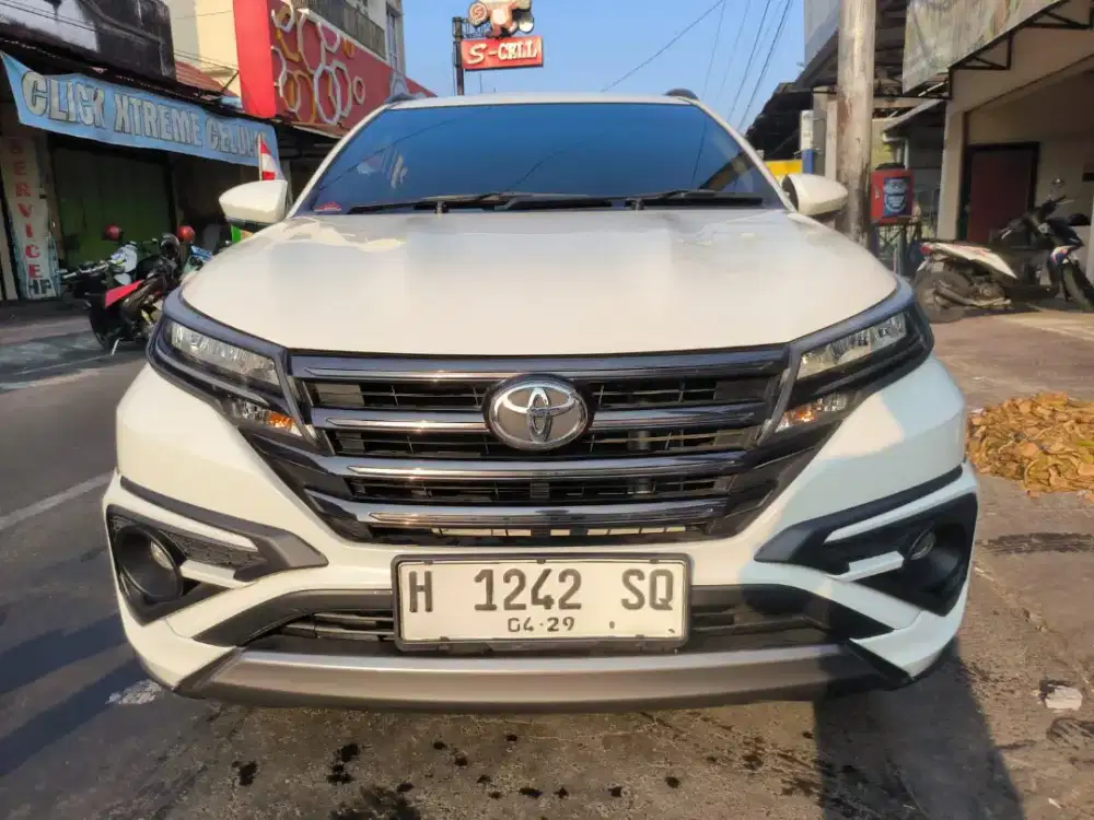 Toyota Rush GR sport AT 2024 km 20 istimewa