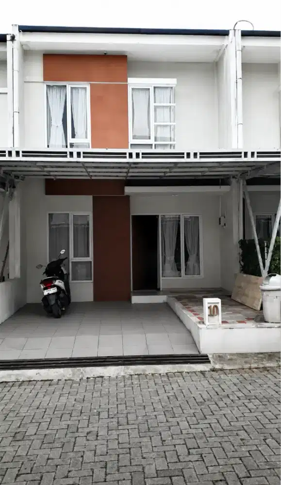 Dikontrakkan Rumah di Cibiru 2 Lantai. Bangunan Baru