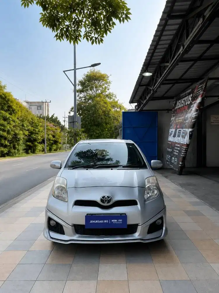 TOYOTA 2013 YARIS J 1.5 MT 2013 MURAH MOBIL1717 JL JEMURSARI 193-195