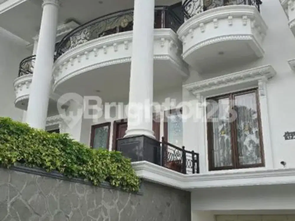 Rumah Megah dan Mewah